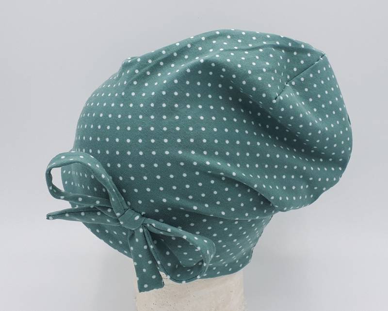 Mädchenmütze Beanie Grün Mit Punkten Und Schleife, Babymütze Mädchen von MartinaBormann