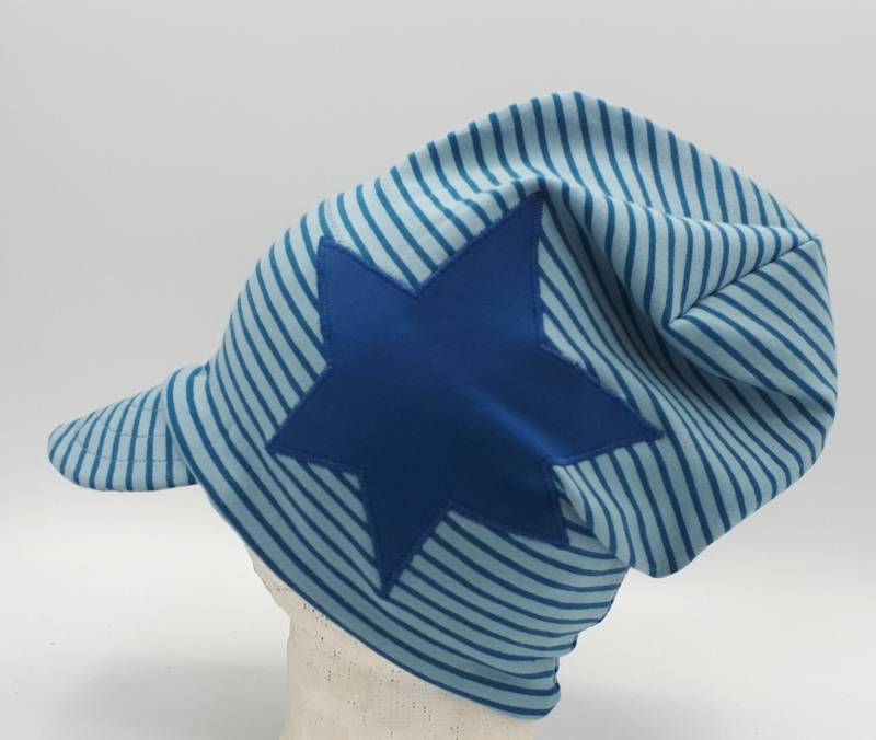 Mütze Beanie Blau Gestreift, Für Jungen, Mit Stern Und Schirm von MartinaBormann