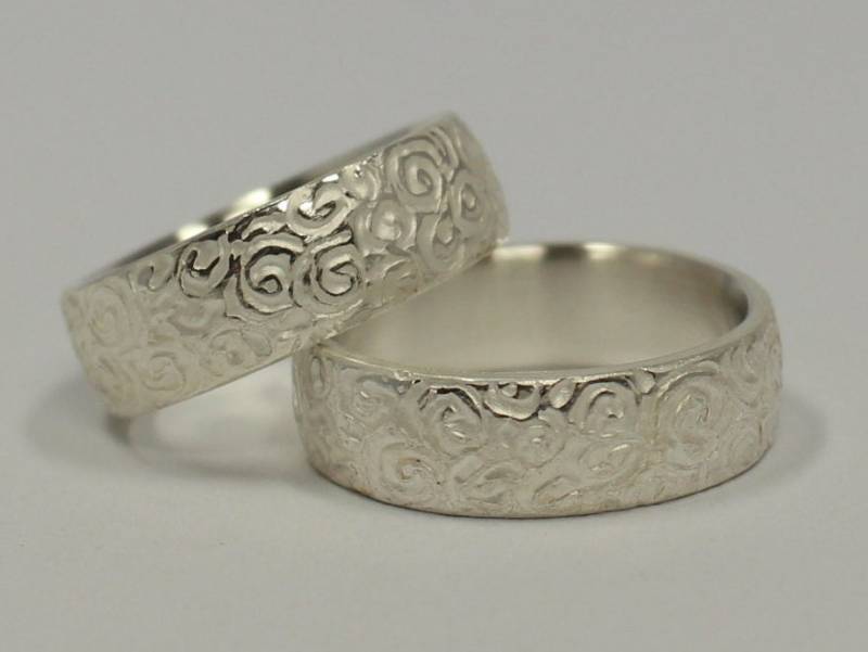 Eheringe, 925 Silber Mit Struktur, Trauringe von MartinaMerkleSchmuck