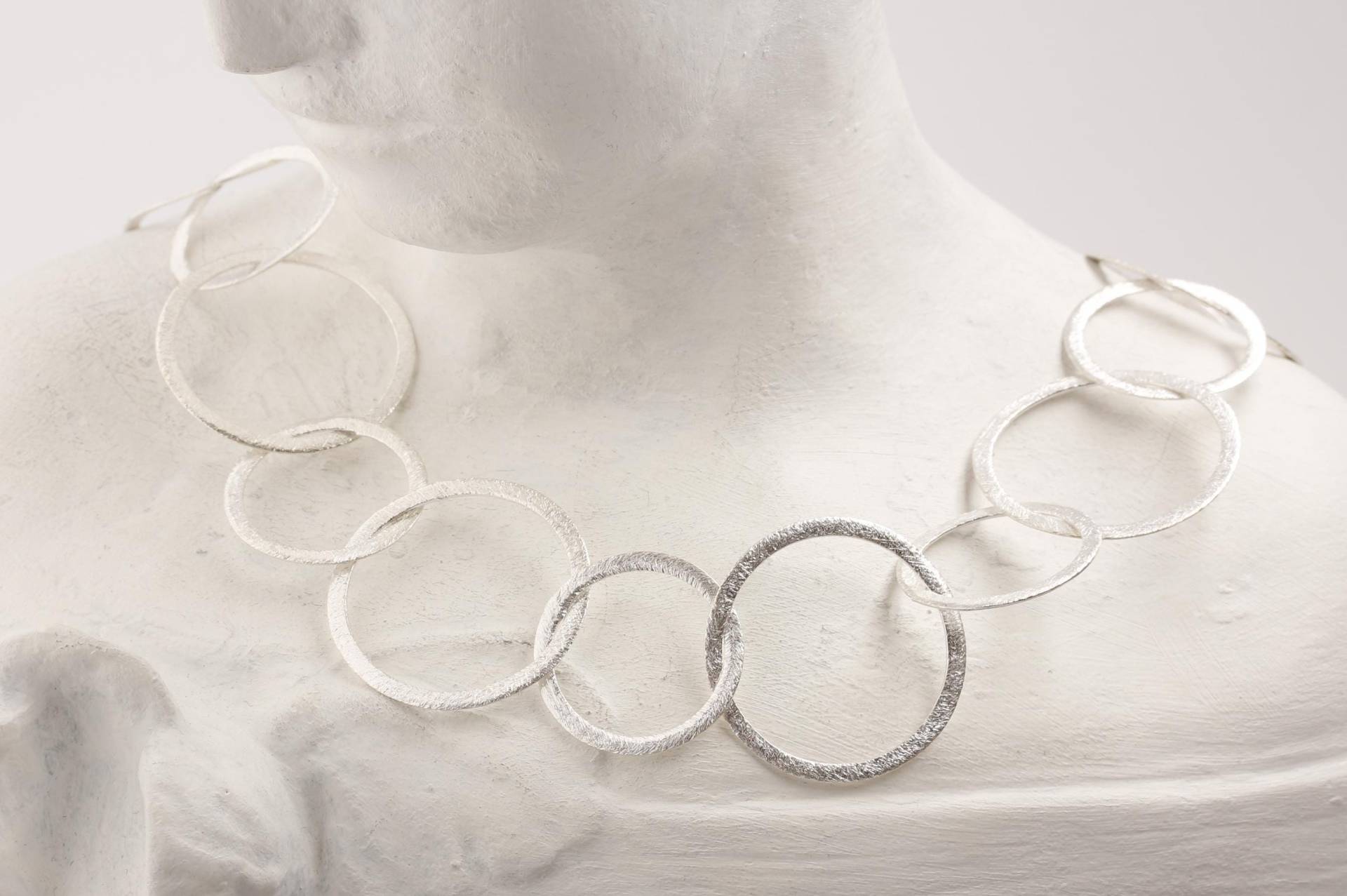 Gliederkette, 925 Silber, Ganz Große Runde Kreise, Eismatt, Ösenkette von MartinaMerkleSchmuck