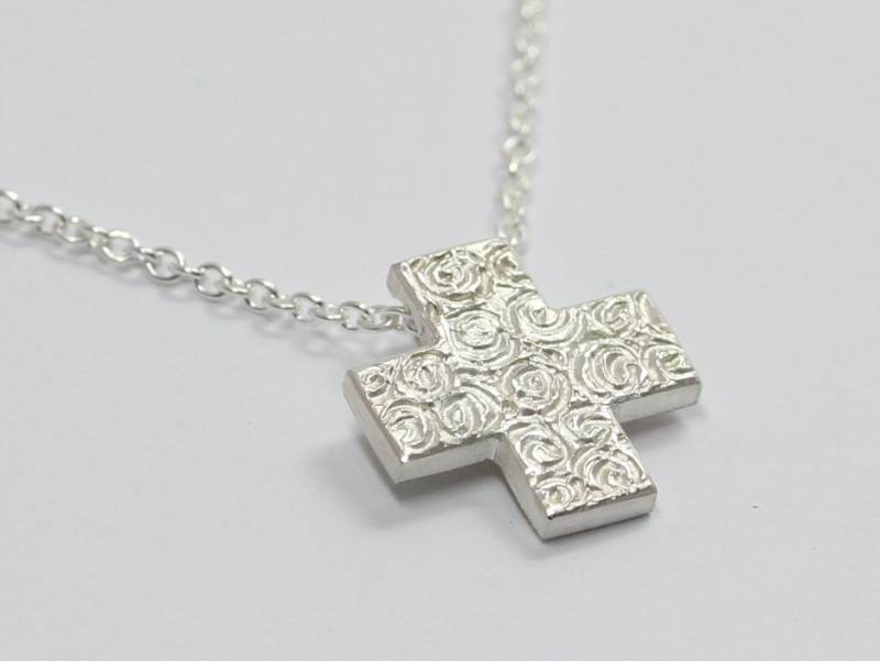 Kreuz, 925 Silber Mit Gekringelter Struktur, Verschiedene Größen, Anhänger von MartinaMerkleSchmuck