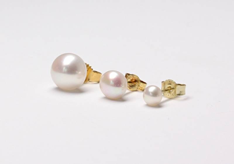 Perlohrstecker, Weiße Button - Perle, 585 Gold, 14 Kt Au, Verschiedene Größen von MartinaMerkleSchmuck