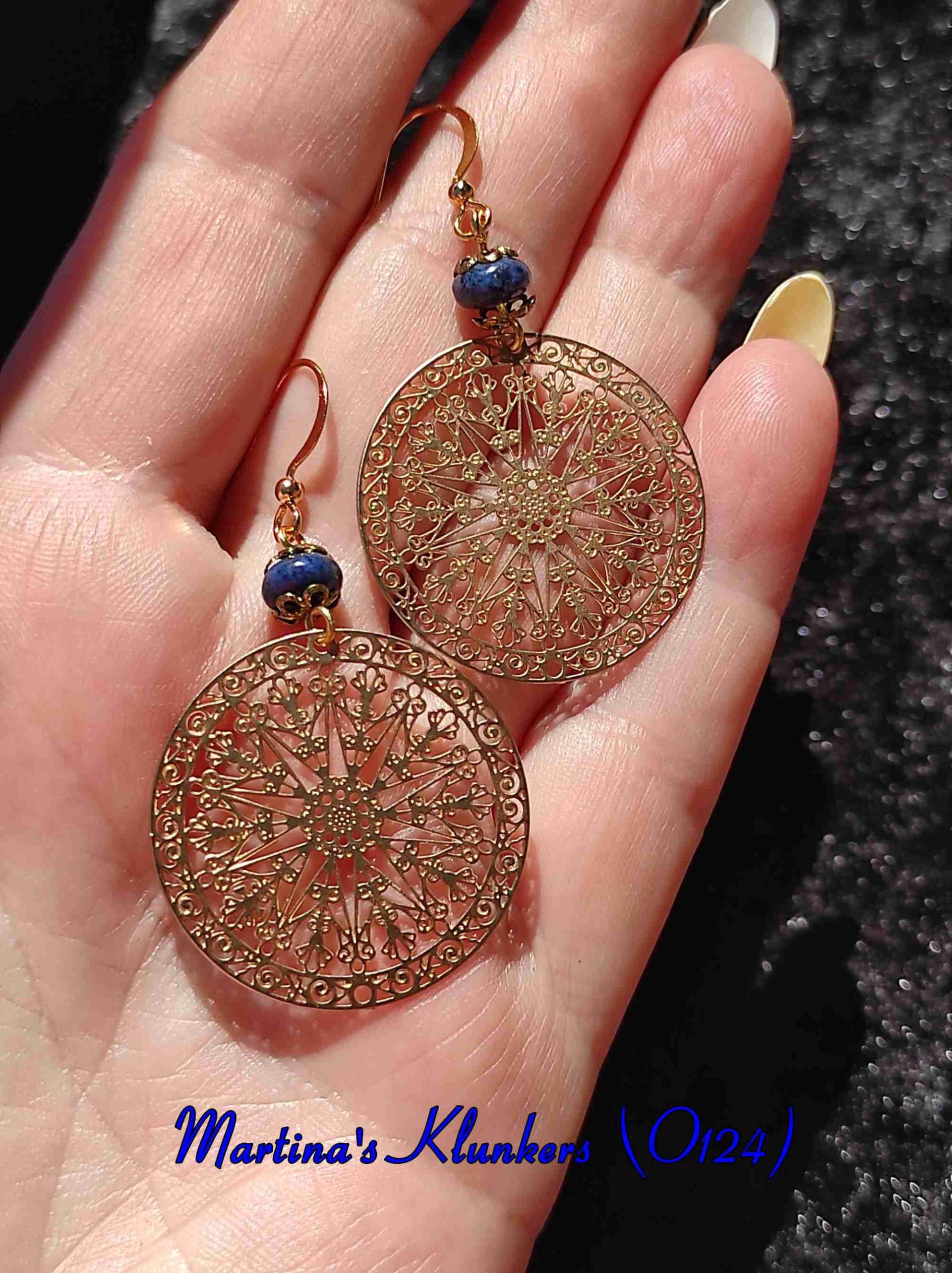 Mandala-Hängeohrringe Mit Lapislazuli | O124 von MartinasKlunkers