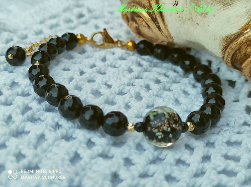 Onyx-Armband Mit Leuchtperle | A 33 von MartinasKlunkers