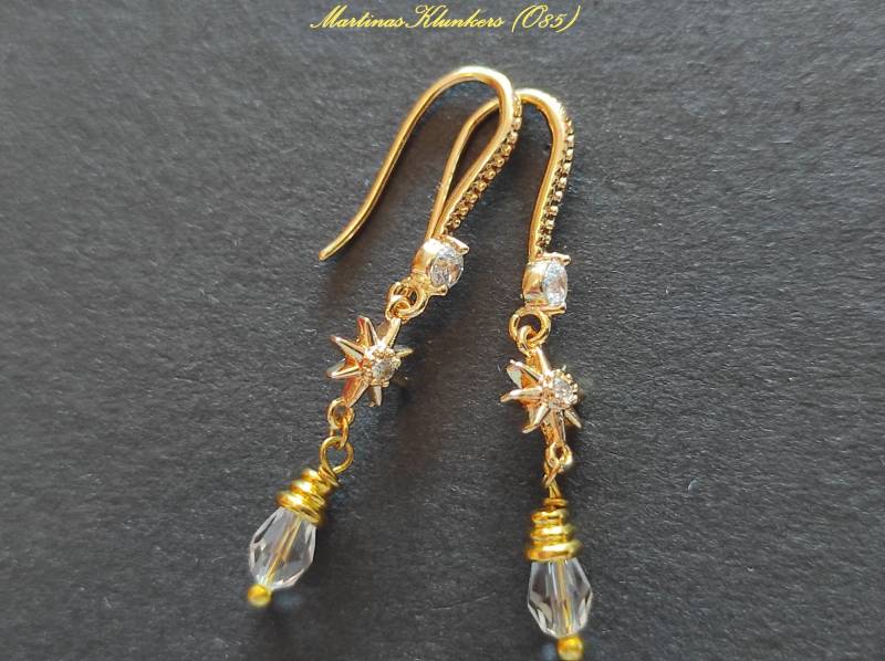 sternchenohrring Mit Kristalltropfen 18 K Vergoldet | O 85 von MartinasKlunkers
