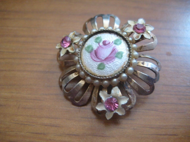 50Er Jahre Zentren Guilloche Rose Emaille Filigrane Pin Mit Blumen Und Strass von MartysGems