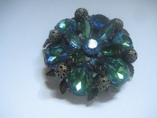 Juliana Delizza Und Elster Strass Pin Blau & Grün Steine Japanned Metall Filigran Perlen von MartysGems