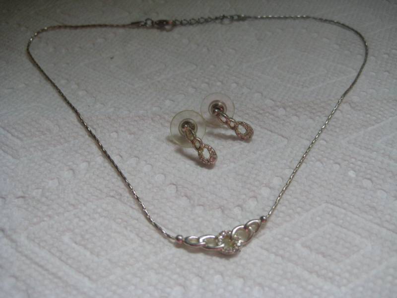 Kristall Strass Halskette Und Durchbohrte Post Ohrringe von MartysGems