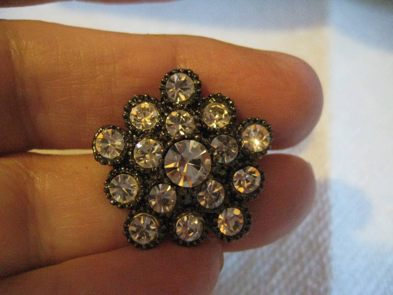 Lackierten Metall Schneeflocke Pin Mit Kristall-steine-Pentagon-Form von MartysGems