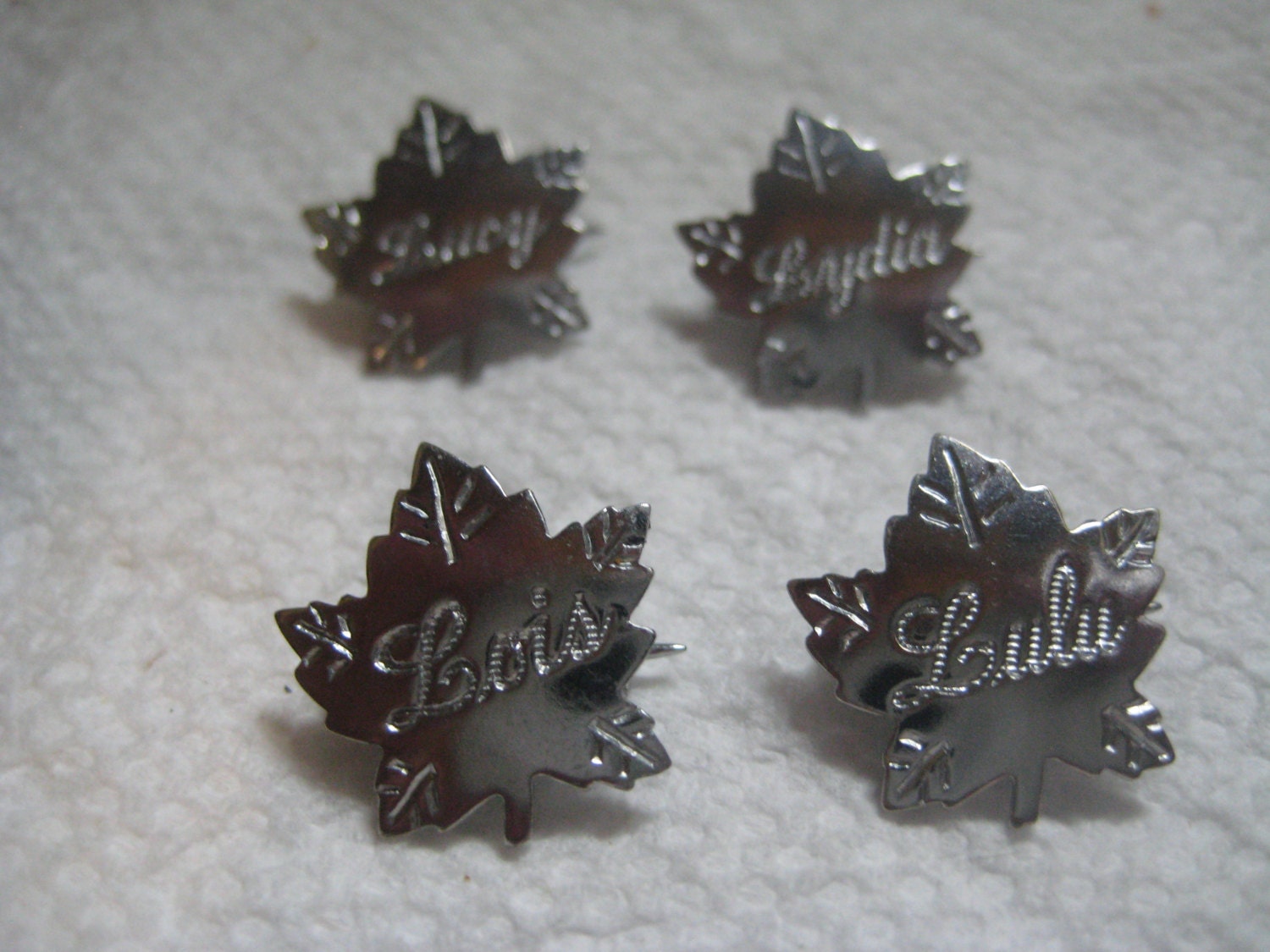 Liberty Silber Ahornblatt Namen Pins Buchstabe L von MartysGems