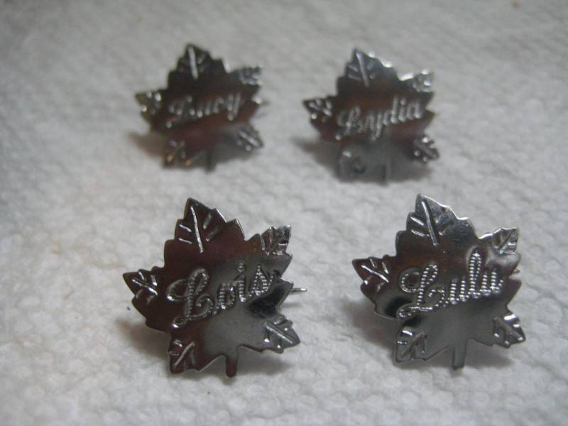 Liberty Silber Ahornblatt Namen Pins Buchstabe L von MartysGems