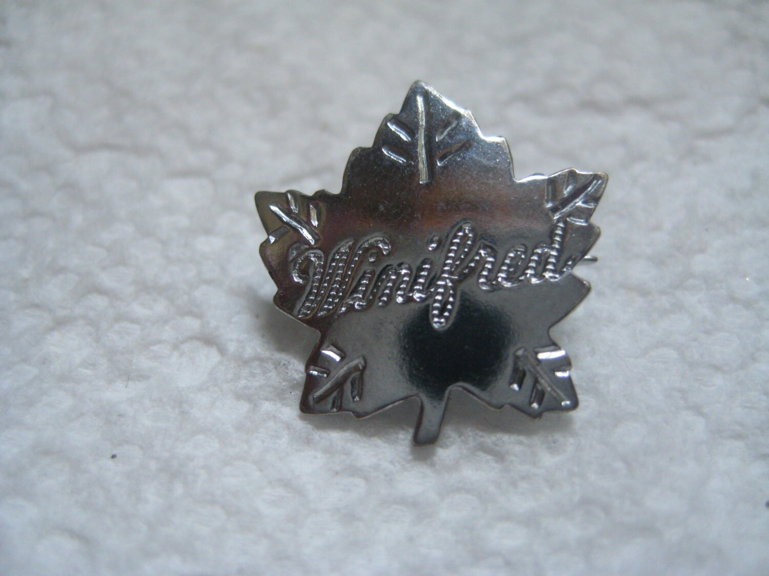 Liberty Silber Ahornblatt Namen Pins Buchstabe W von MartysGems