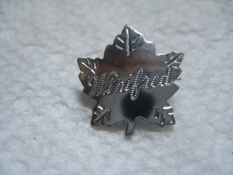 Liberty Silber Ahornblatt Namen Pins Buchstabe W von MartysGems