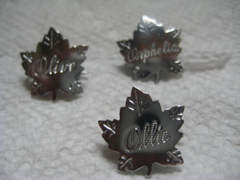 Liberty Silber Ahornblatt Pins Buchstabe O von MartysGems