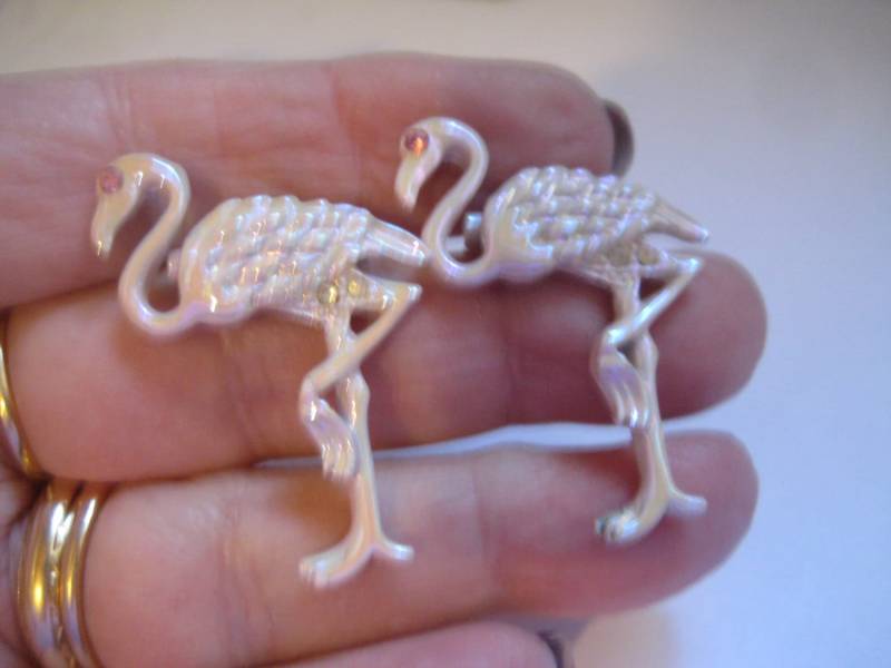 Vintage Pink Flamingo Pins Strass Augen, Kristall Akzente - Lot Von 2 von MartysGems