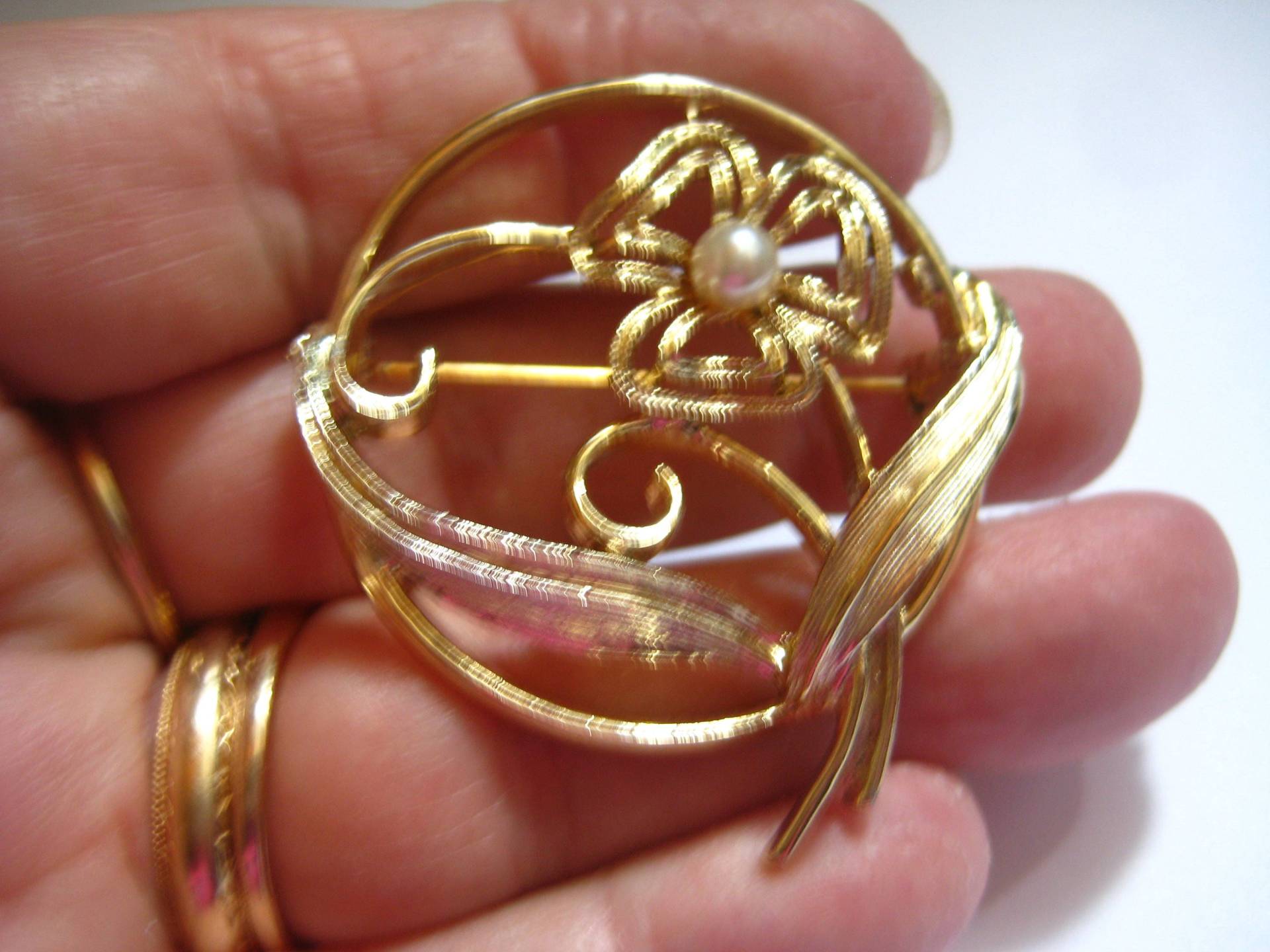 Vintage Unterzeichnet Coventry Goldton Kreis Blütenmitte Mit Perle Akzente Neuwertig von MartysGems