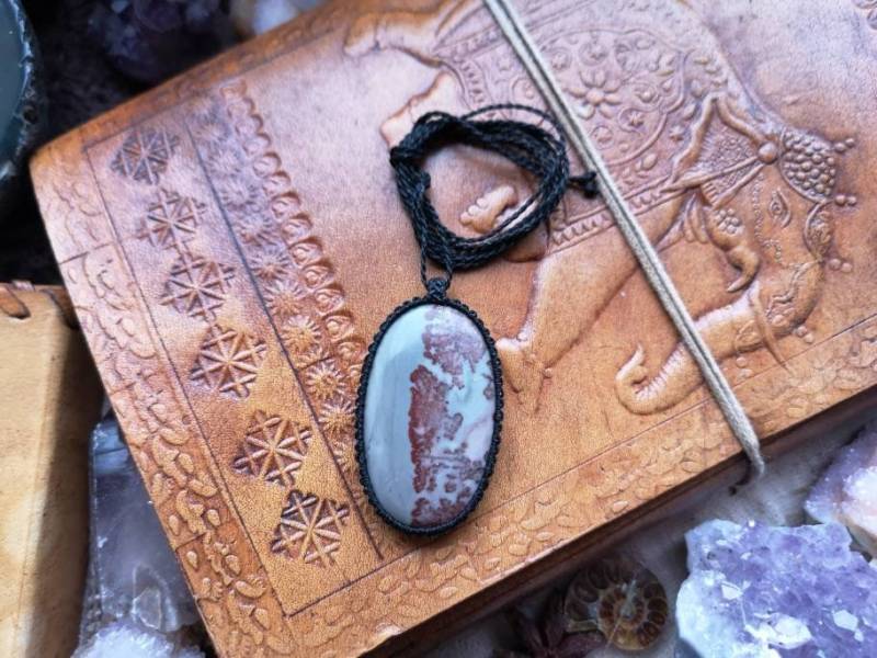 Coffee Bean Jasper Jaspis Heilstein Kette Anhänger Macrame Makramee Macramee Crystal Natural Edelstein Heilung Geschenk Hippie Boho Wicca von MarvelousMaCreations