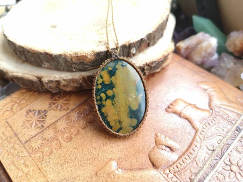 Ocean Ozean Jasper Jaspis Heilstein Kette Anhänger Macrame Makramee Macramee Crystal Natural Edelstein Heilung Geschenk Hippie Boho Wicca von MarvelousMaCreations