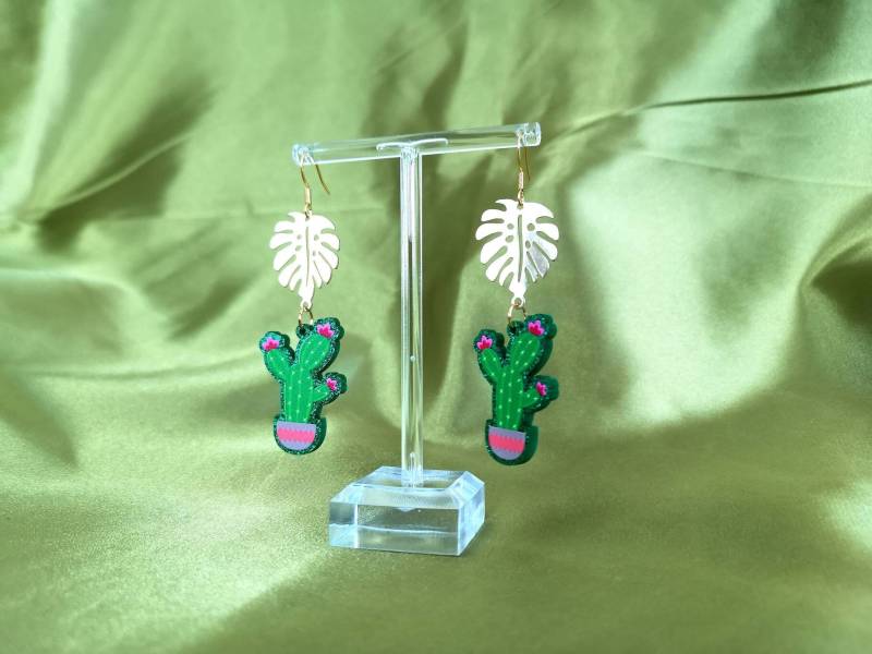 Ohrringe Ohrhänger Earrings Geschenk Brass Messing Gold Hippie Witchy Trippy Sun Magical Sonne Moon Cactus Acryl Cute Green Kaktus Stars von MarvelousMaCreations