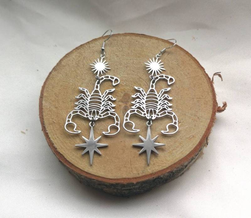 Ohrringe Ohrhänger Hanging Earrings Stainless Steel Silver Earring Jewelry Moon Phase Celestial Star Big Scorpio Zodiac Sun Sign Skorpion von MarvelousMaCreations