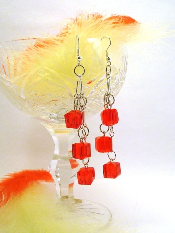 Lange Ohrhänger Mit Kugeln Lange Ohrhänger Mit Kugeln von MaryAnsHandmade
