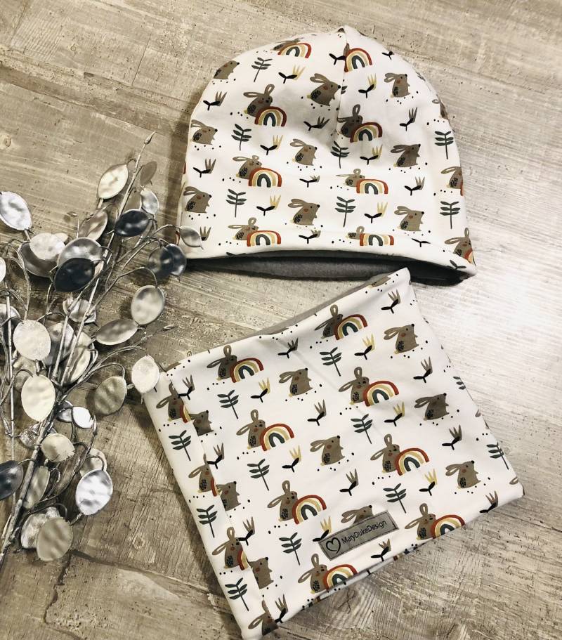 Beanie Mütze Loop Schal Set Hase Regenbogen Baby Winter Mit Fleece Grau von MaryDukeDesign
