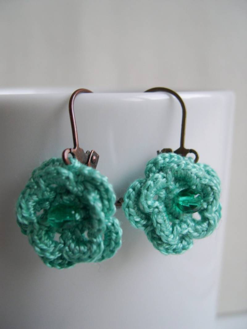 Gehäkelte Blumen Ohrringe - Süße Lime Blume Brautjungfer Hochzeit Muttertagsgeschenk Freundin Gehäkelte Blumen Ohrringe - Süße Lime Blume Brautjungfer Hochzeit Muttertagsgeschenk Freundin von MaryKCreation