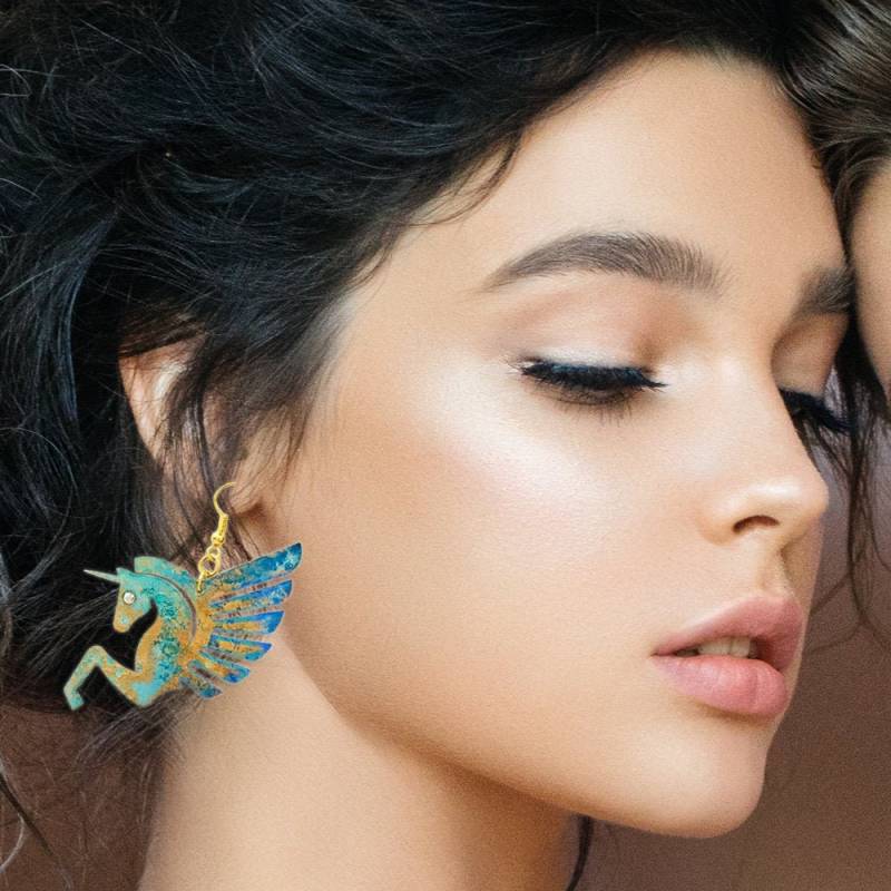 Pegasus - Einhorn Ohrringe Tropfen Trend Schmuck Rockabilly Neuheit Geschenk Pegasus - Einhorn Ohrringe Tropfen Trend Schmuck Rockabilly Neuheit Geschenk von MaryLionJewelry