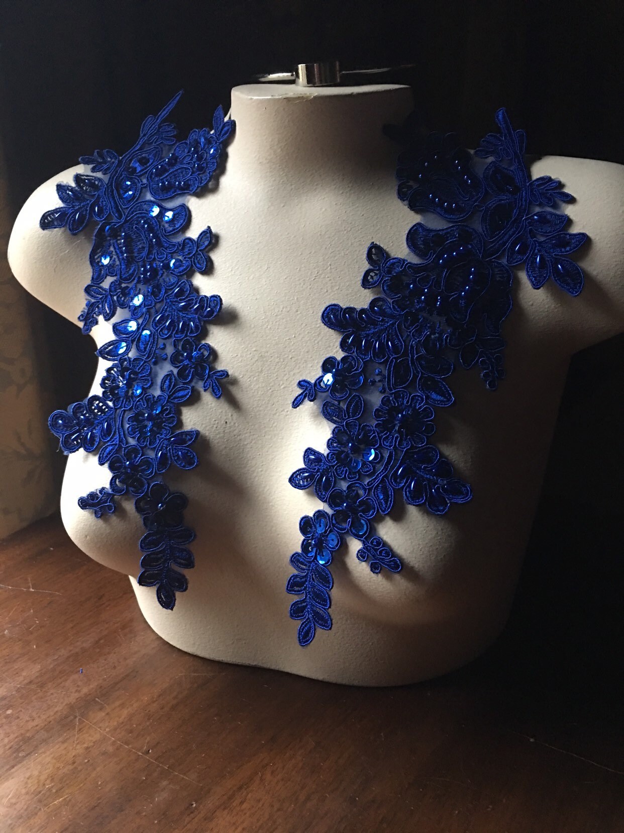 Sapphire Blaue Perlen Applikationen Lyrical Dance, Brautdesign Pr 96 Sapphire Blaue Perlen Applikationen Lyrical Dance, Brautdesign Pr 96 von MaryNotMartha
