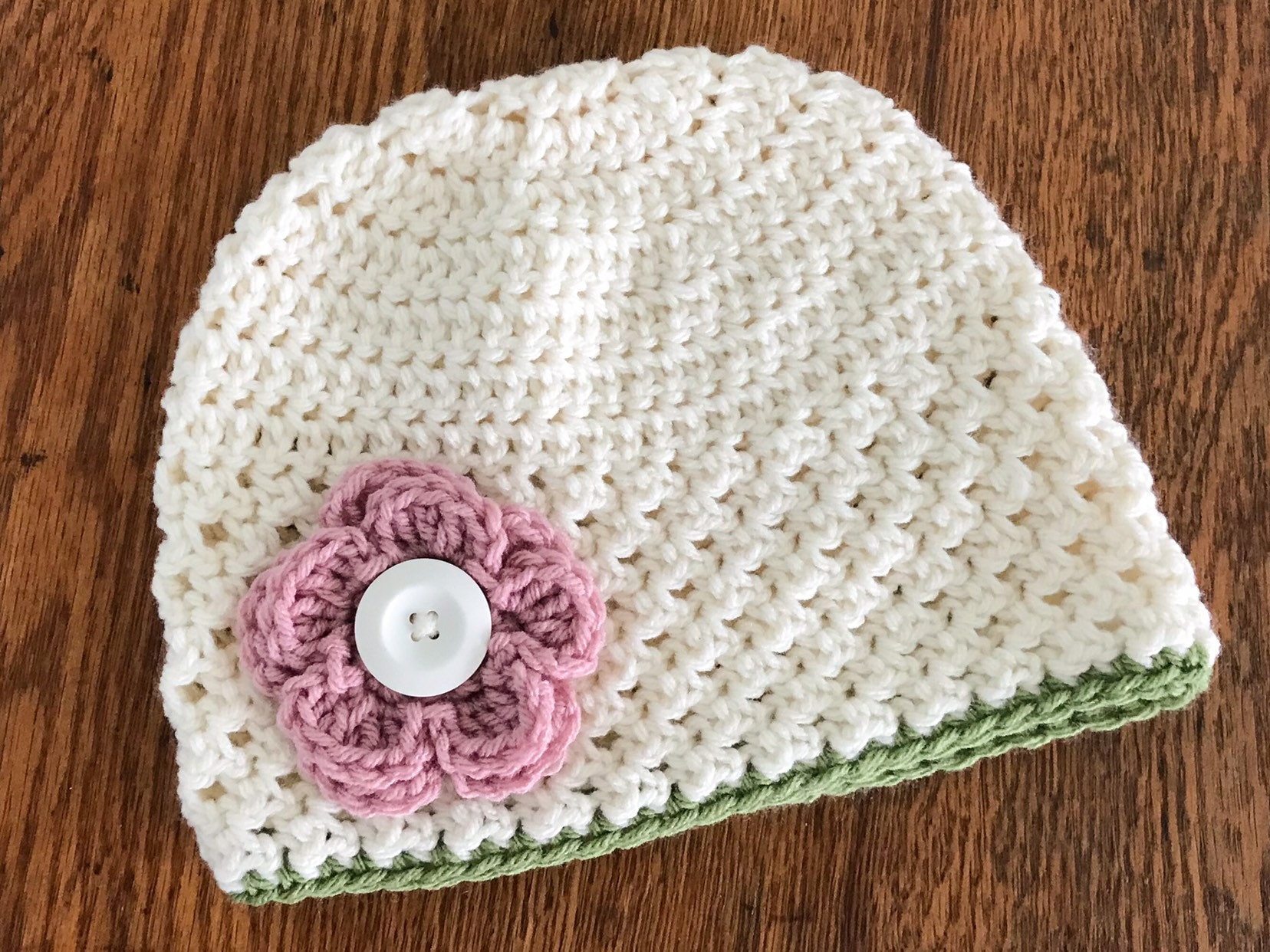 Rose Hat, Flower Crochet Beanie, Rose, Girls, Women, Winter Holiday Gift, Chemo Cap, Baby Shower Pink von MaryOriginals