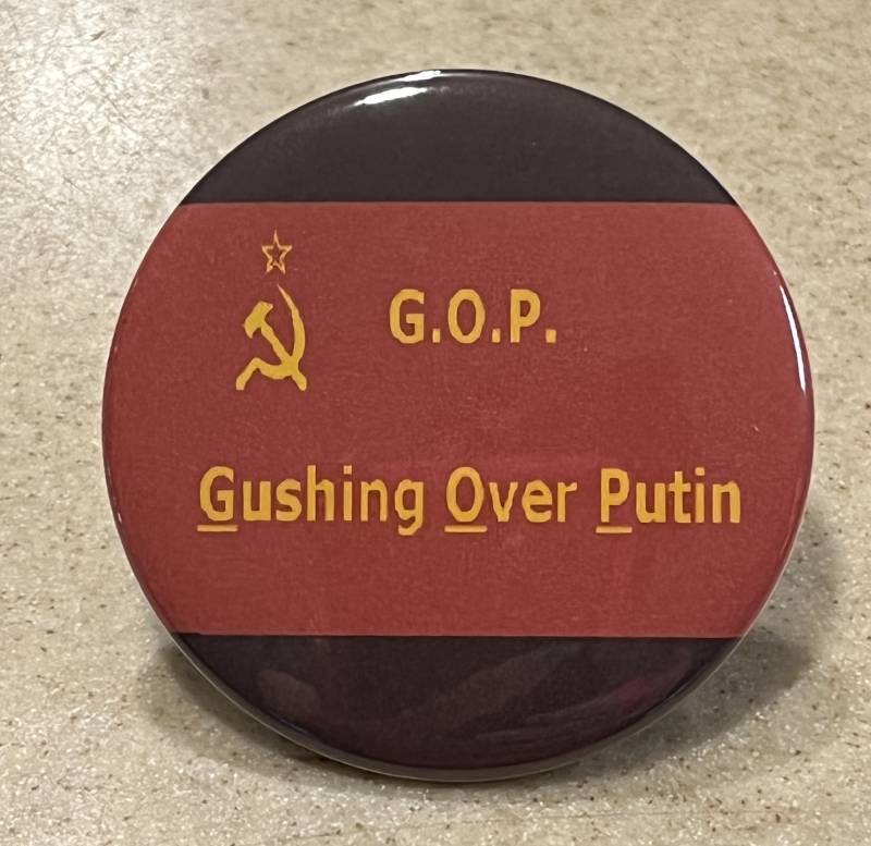 Anti - Putin Pin-Zurück Button Oder Magnet. G.o.p. Gushing Over 5, 5 cm von MaryTheButtonMaker