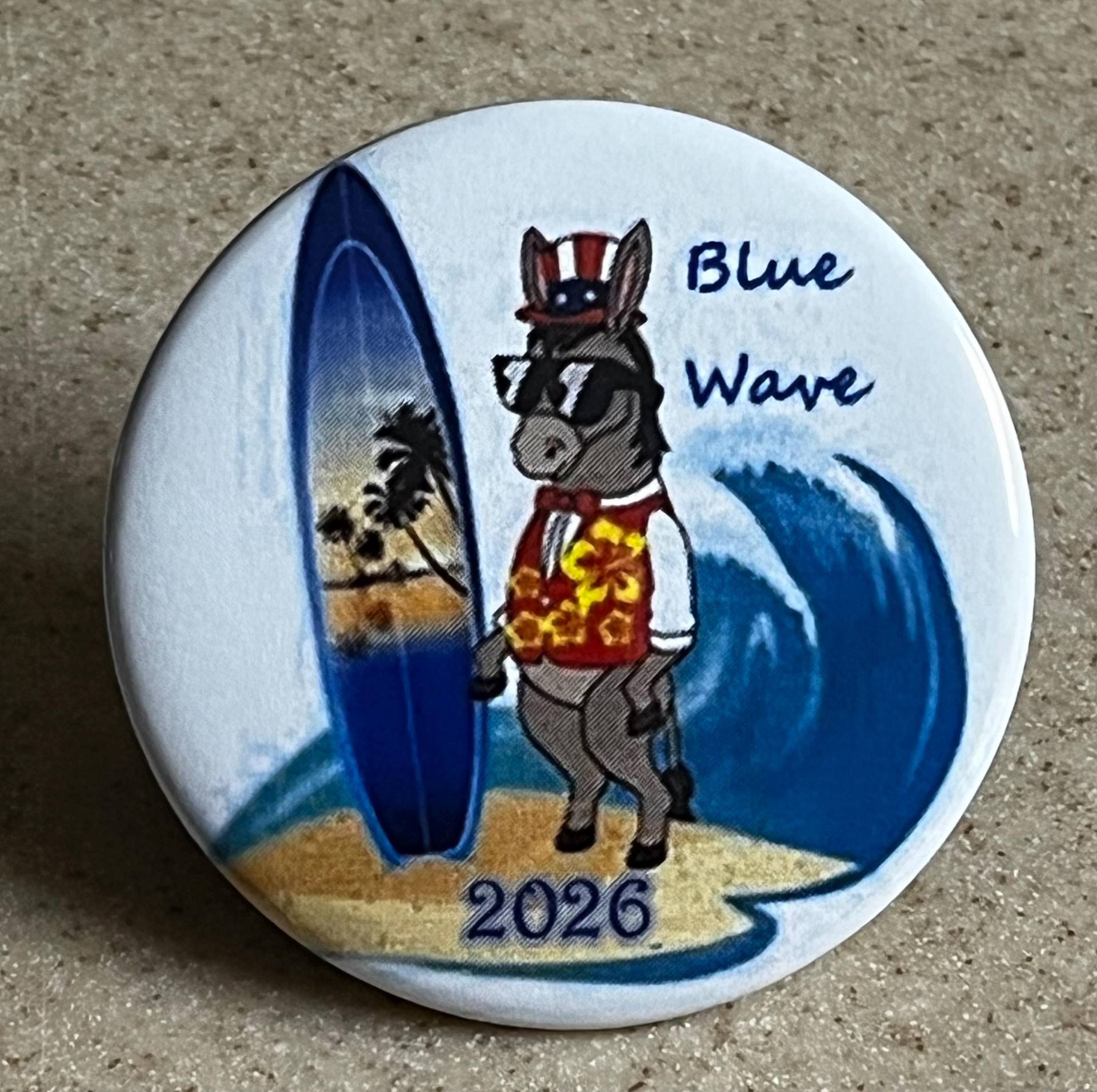 Hübscher Esel Auf Blauer Welle 5, 5 cm.anstecknadel Und Magnet Hübscher Esel Auf Blauer Welle 5, 5 cm.anstecknadel Und Magnet von MaryTheButtonMaker