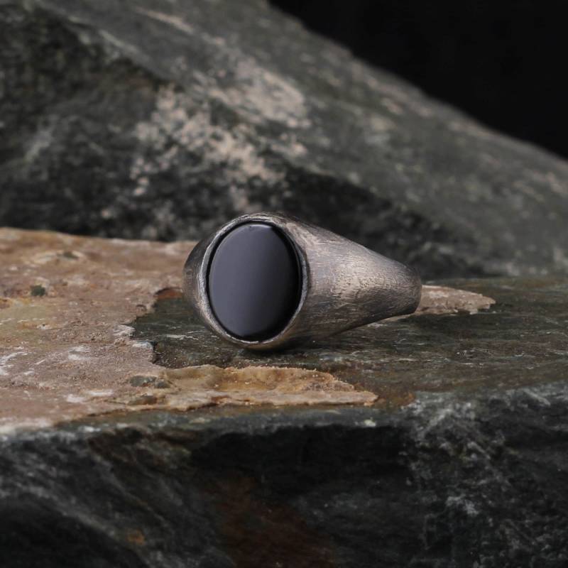 Onyx-Mann-Ring, Pinky-Ring, Minimale Männerring, Edelstein Handgemachte Oxidierte Mannring, Handgemachter Silberring Mann, Männer Silber Geschenkring von MaryleboneSilver