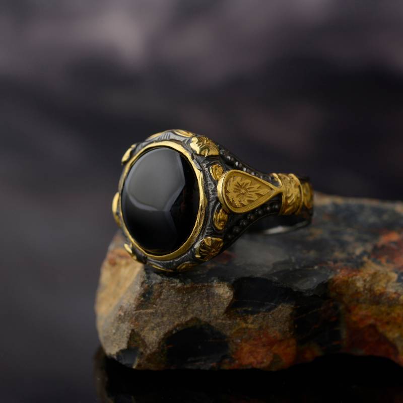 Silber Herrenring, Schwarzer Onyx Oval Ringe, Herren Sterling Ring, Edelsteinring, Handgefertigter Gravierter Ring Für Mann, Geschenk Mann von MaryleboneSilver