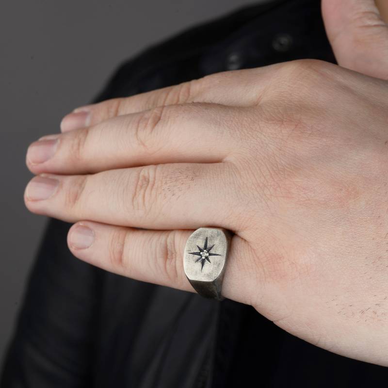sterling Silber Pinky Siegelring, Nordstern Ring, Oksidized Handgemachter Mann Freund Geschenk Gebürstet Ring von MaryleboneSilver