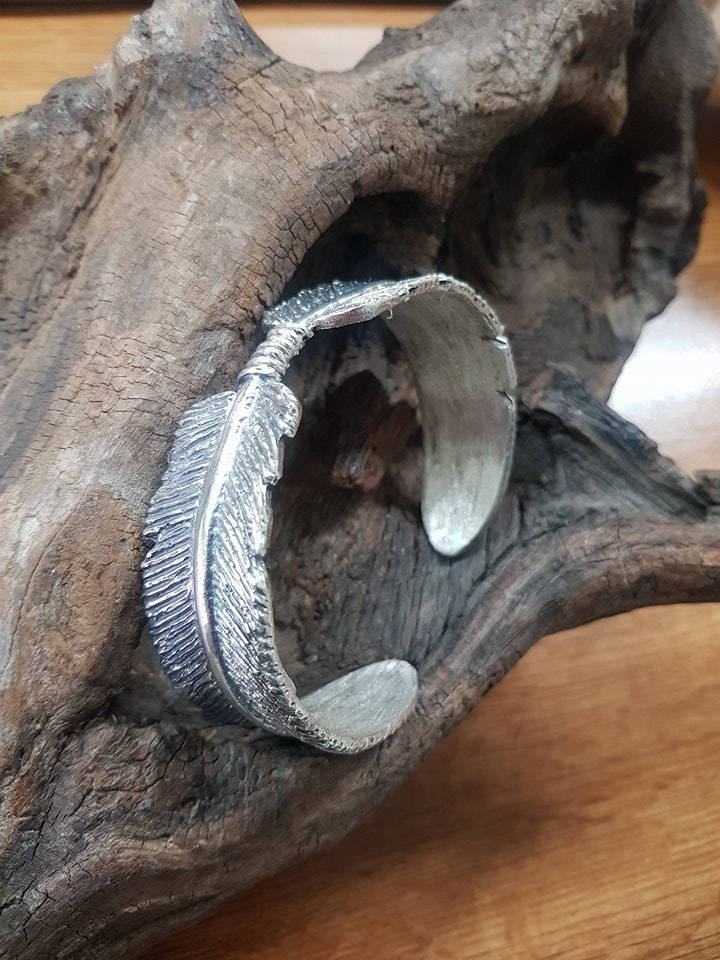 Federarmband von MasaiArt