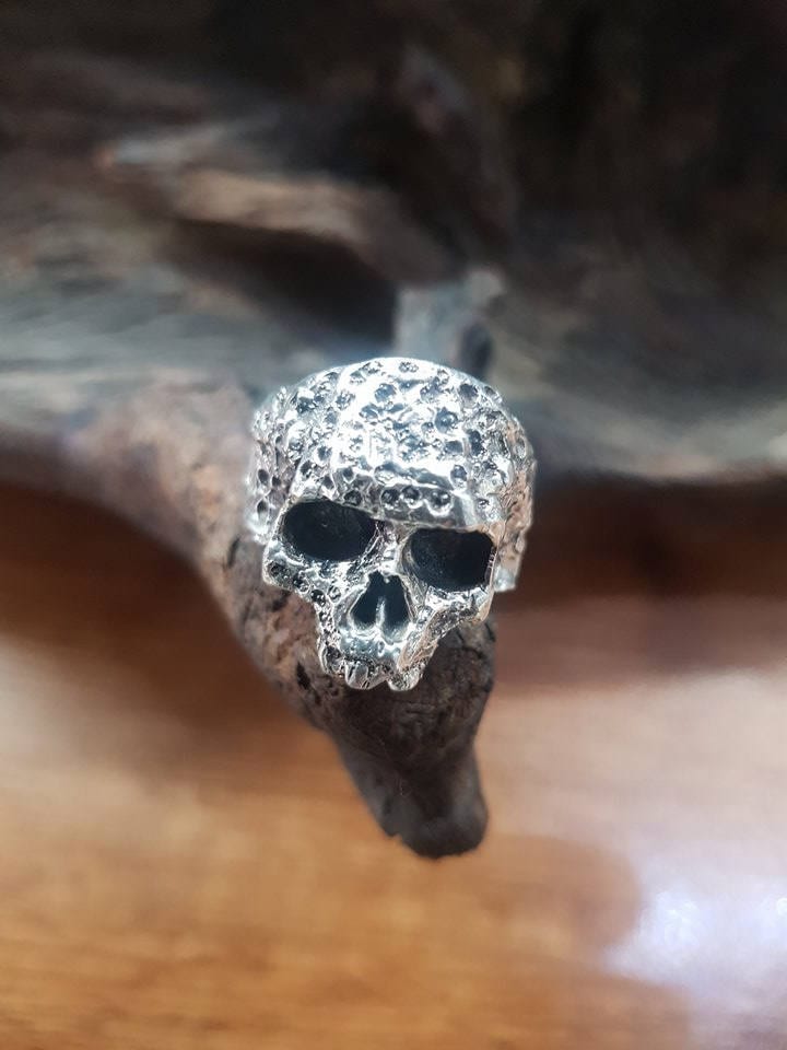 Totenkopfring von MasaiArt