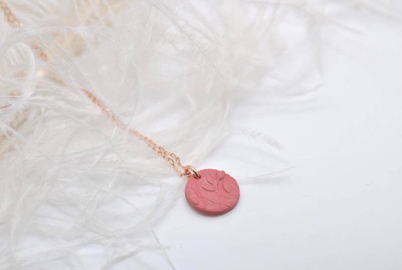 Blätter Kette - Polymer Clay Anhänger Kaminrot Mit Ton Zweige Masbelleza Blätter Kette - Polymer Clay Anhänger Kaminrot Mit Ton Zweige Masbelleza von Masbelleza