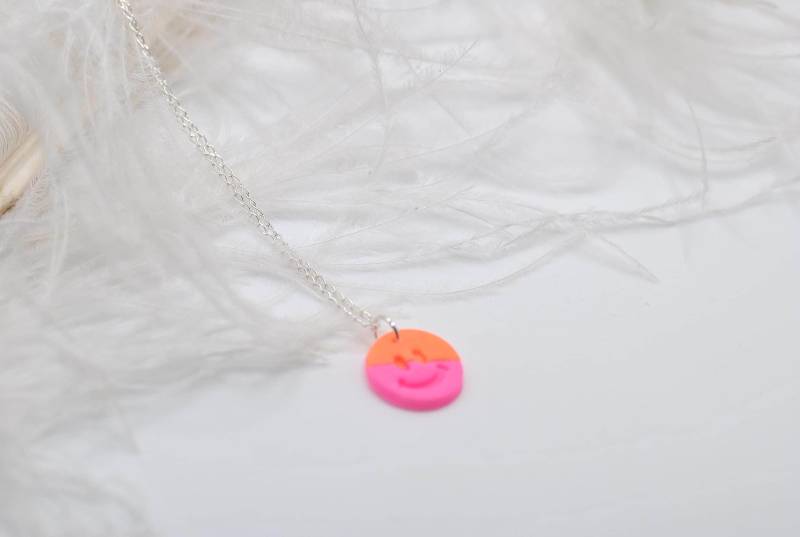 Kette Mit Smiley Anhänger - Polymer Clay Schmuck Ton Silberkette Damen Masbelleza von Masbelleza