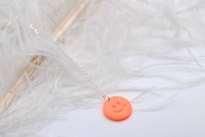 Kette Mit Smiley Anhänger - Polymer Clay Schmuck Ton Silberkette Damen Masbelleza von Masbelleza