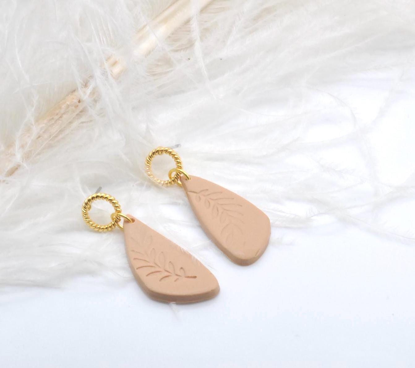 Ohrringe Vergoldet - Goldene Blatt Statement Gold Edelstahl Hängend Antiallergene Masbelleza von Masbelleza