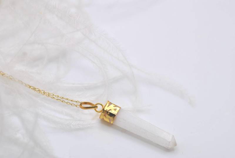 Selenit Stein - Kette Anhänger- Mit Anhänger Edelstein Weiß Milchig Masbelleza von Masbelleza