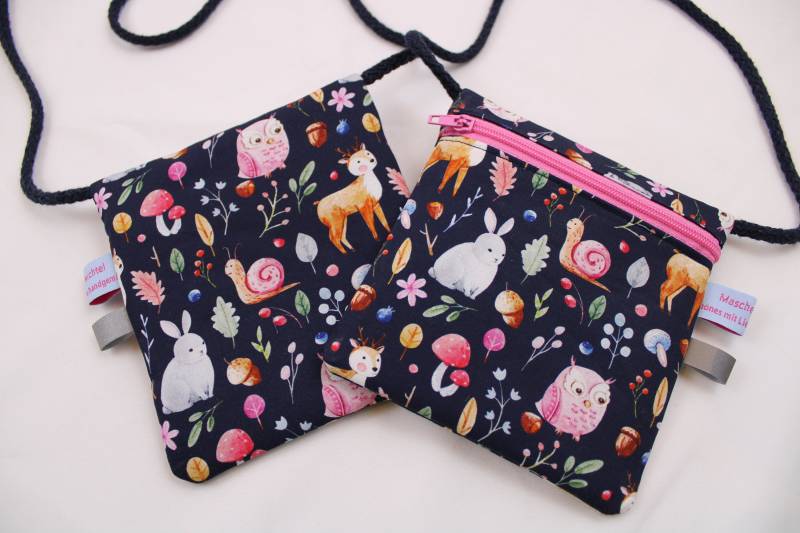 Kinder-Brustbeutel "Waldspaziergang" Mit Reißverschluss Und Reflektorfähnchen; Brusttasche, Geldbörse, Geldbeutel von Maschenwichtel
