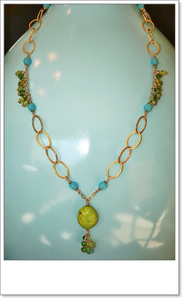 Halskette 14K Vergoldet Mit Kreide Türkis Halbedelstein Halskette 14K Vergoldet Mit Kreide Türkis Halbedelstein von MashliDesign