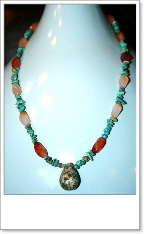 Handgemachte Halskette Mit Schönem Stück Splitter Aus Baumachat Und Karneol von MashliDesign