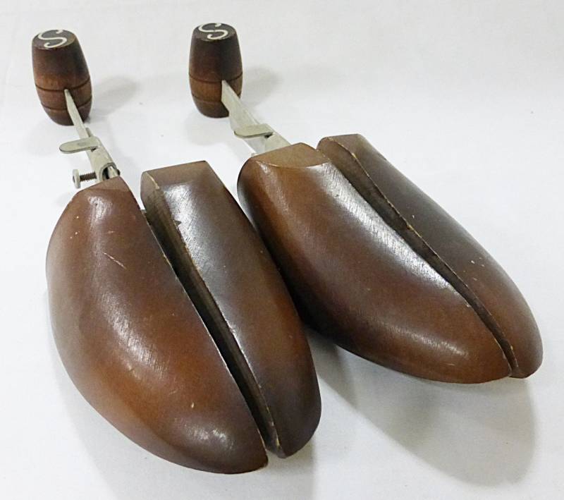 Schuh-Halter Holz Paar Vintage Größe S Einstellbar von MashliDesign