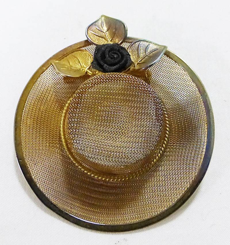 Vintage Hut Pin Brosche Gold Ton Masche Blume Verlässt Und Stieg Akzent von MashliDesign
