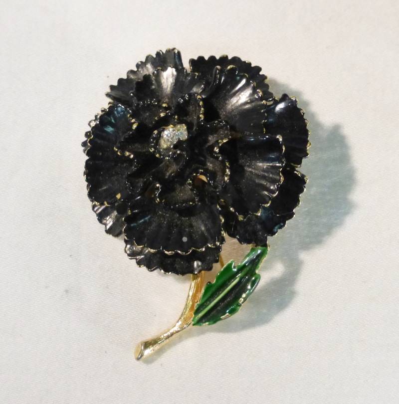 Vintage Kunst Unterzeichnet Emaille Nelke Blumen-Brosche-Anstecknadel von MashliDesign