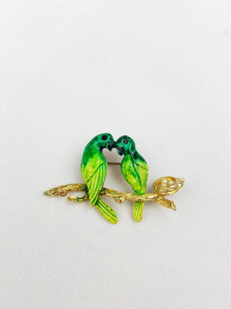 Vintage Liebesvögel Nisten Brosche Anstecknadel Grünen Emaille von MashliDesign