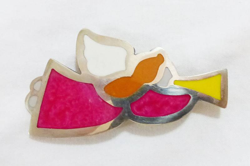 Vintage Mexiko Alpaka Emaille Brosche Anhänger Engel Mit Trompete von MashliDesign